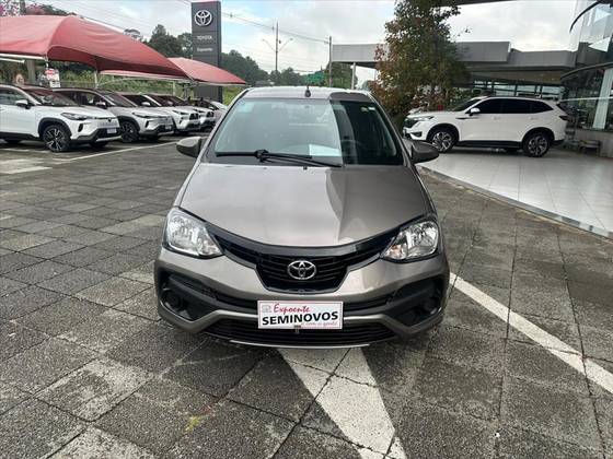 TOYOTA ETIOS 1.3 X 16V FLEX 4P AUTOMÁTICO TOYOTA ETIOS 1.3 X 16V FLEX 4P AUTOMÁTICO
